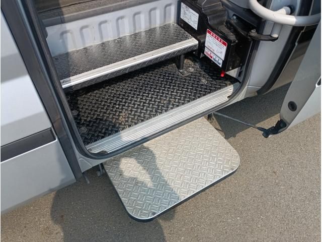 Toyota COASTER 2018-01 8732867-7