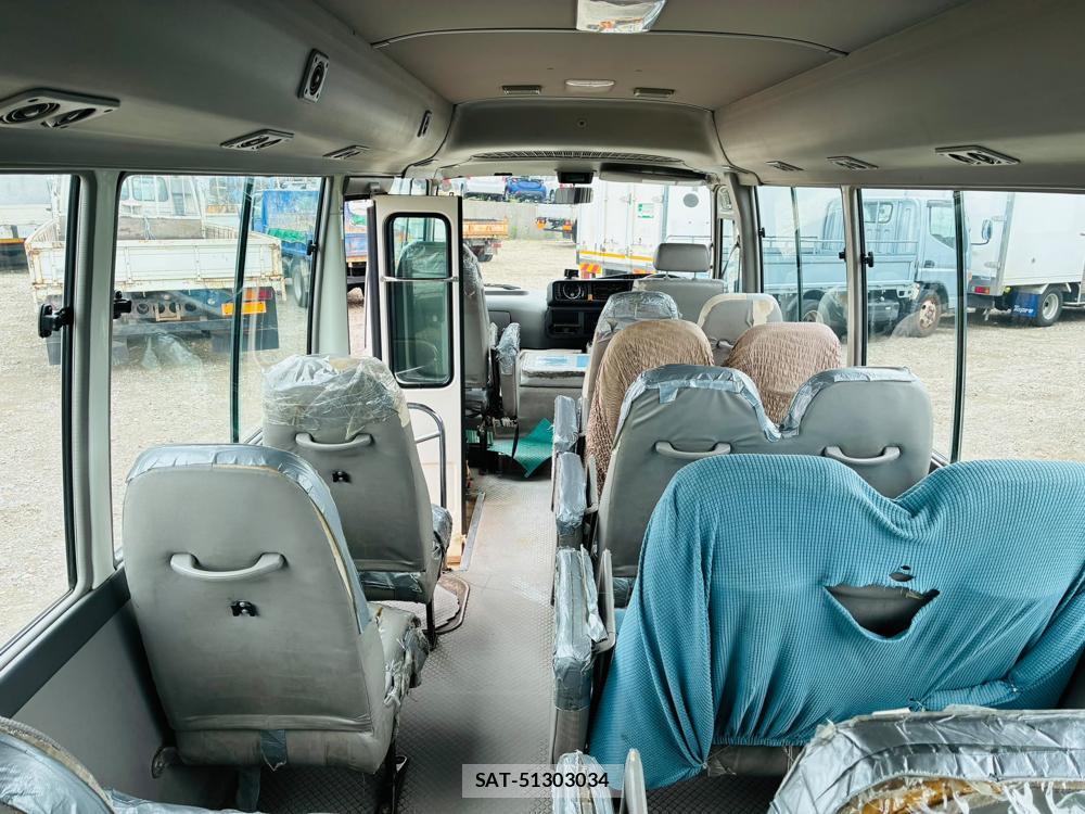 Toyota COASTER 2008-12 8674491-22