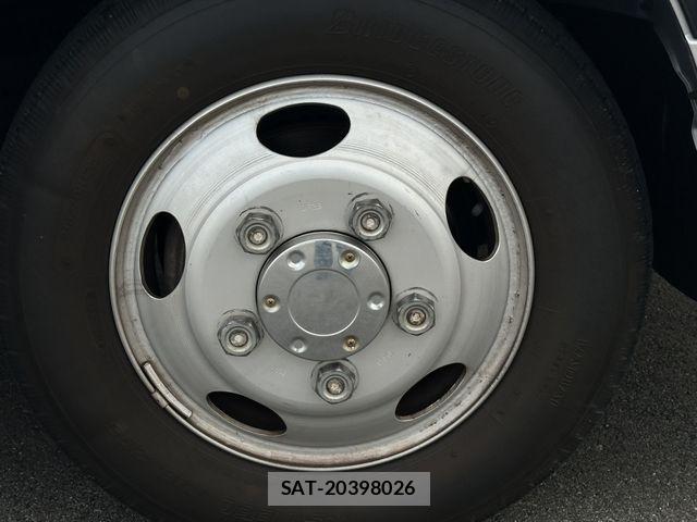Toyota COASTER 2018-11 8828244-19
