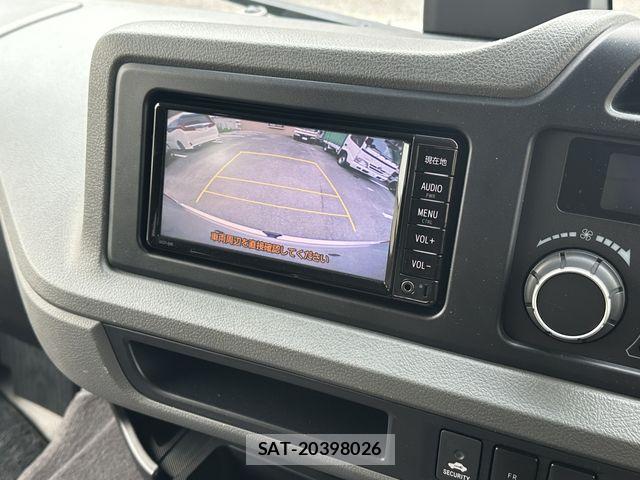 Toyota COASTER 2018-11 8828244-4