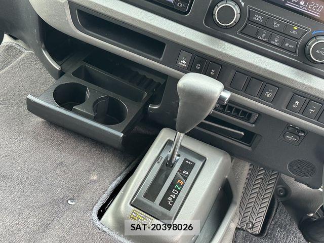 Toyota COASTER 2018-11 8828244-5
