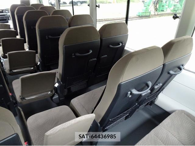 Toyota COASTER 2026-07 8879125-17