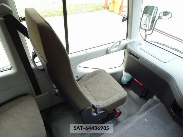 Toyota COASTER 2026-07 8879125-26