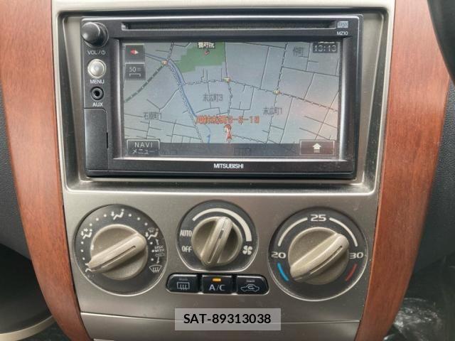 Mitsubishi COLT 2011-06 7391635-11