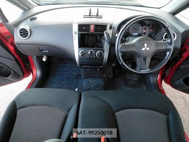 Mitsubishi COLT 2009-09 8411671-5