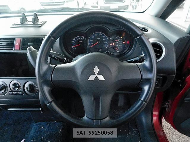 Mitsubishi COLT 2009-09 8411671-6