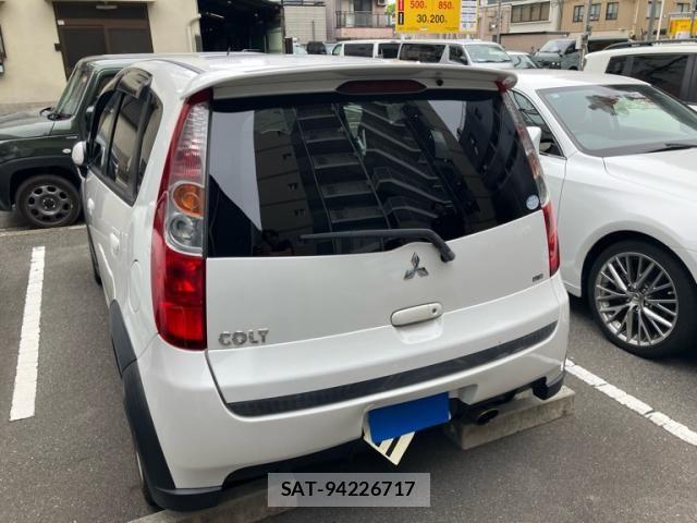 Mitsubishi COLT 2010-06 8658443-4