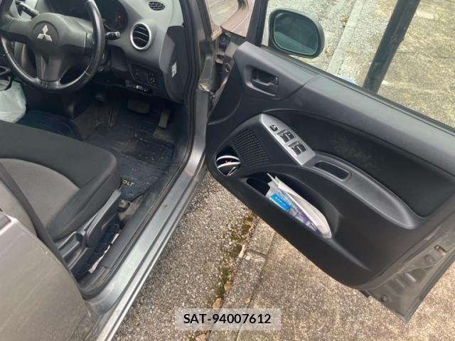 Mitsubishi COLT 2010-09 8741205-12