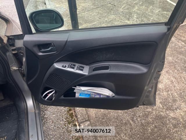 Mitsubishi COLT 2010-09 8741205-13