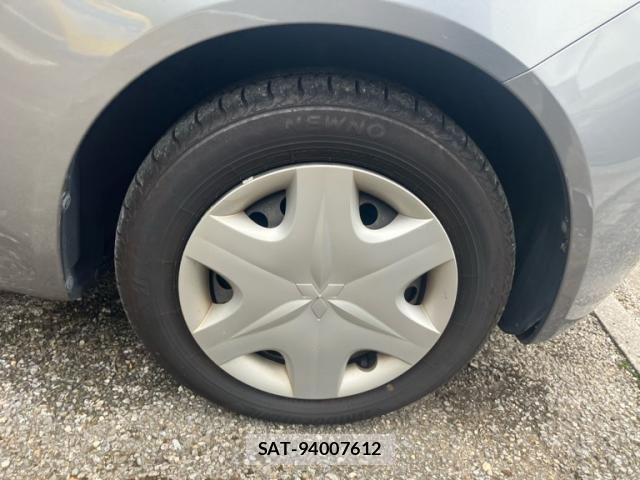 Mitsubishi COLT 2010-09 8741205-4
