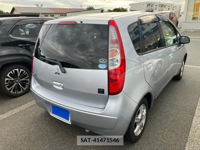 Mitsubishi COLT 2009-09 8828245-2