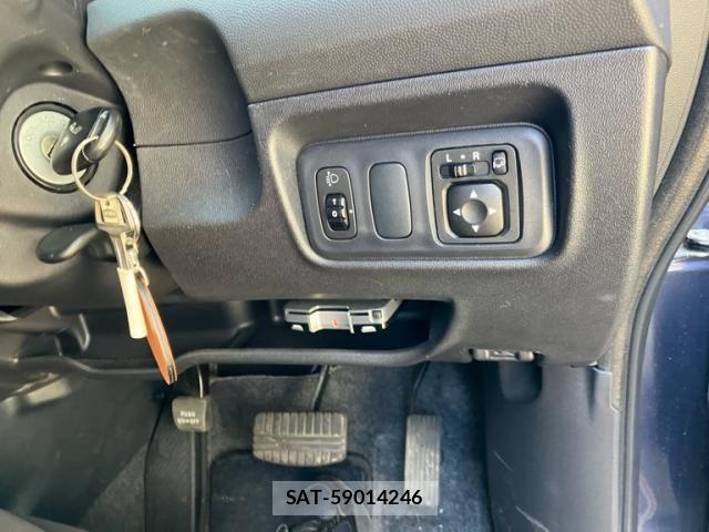 Mitsubishi COLT 2009-10 8883425-11