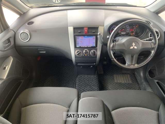 Mitsubishi COLT 2011-07 7216182-1