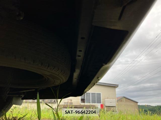 Isuzu COMO 2013-06 8779763-10