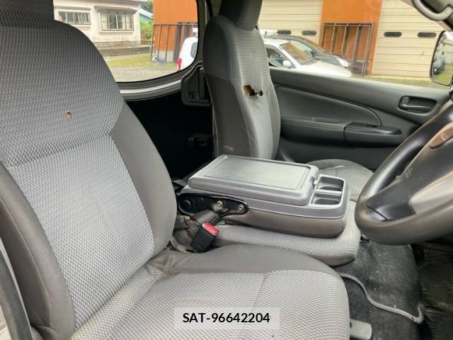 Isuzu COMO 2013-06 8779763-13