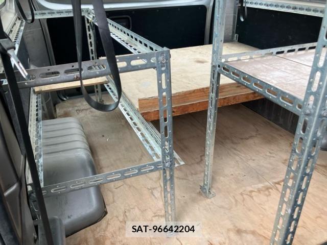 Isuzu COMO 2013-06 8779763-15