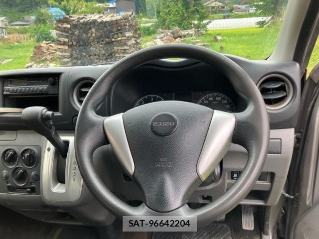 Isuzu COMO 2013-06 8779763-17