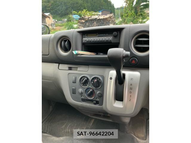 Isuzu COMO 2013-06 8779763-19