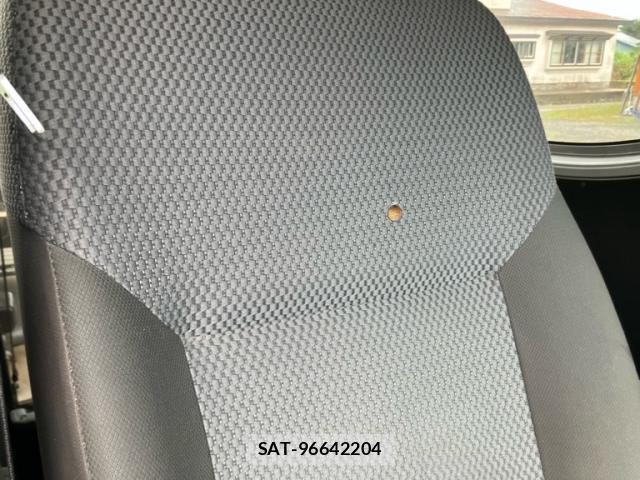 Isuzu COMO 2013-06 8779763-20