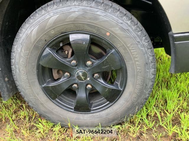 Isuzu COMO 2013-06 8779763-23