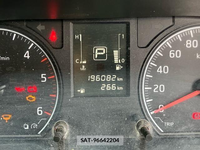 Isuzu COMO 2013-06 8779763-26