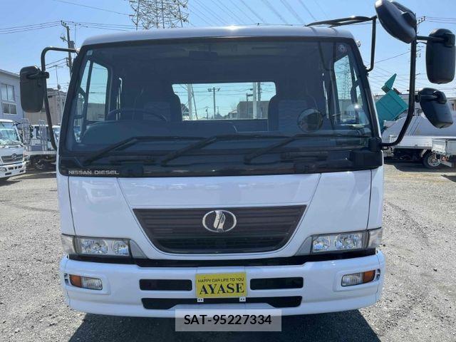 Nissan CONDOR 2006-04 832839-1