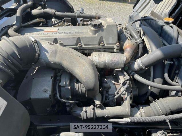 Nissan CONDOR 2006-04 832839-24