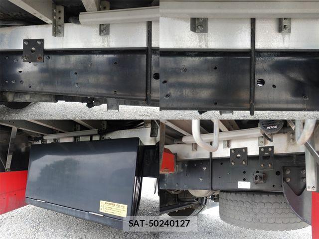 Nissan CONDOR 2014-02 1121489-12