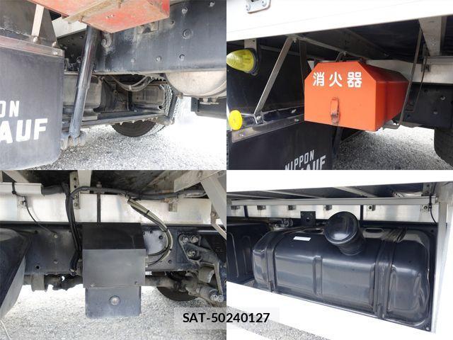 Nissan CONDOR 2014-02 1121489-13