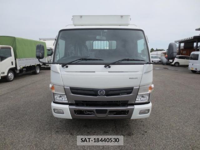 Nissan CONDOR 2020-11 1235382-5