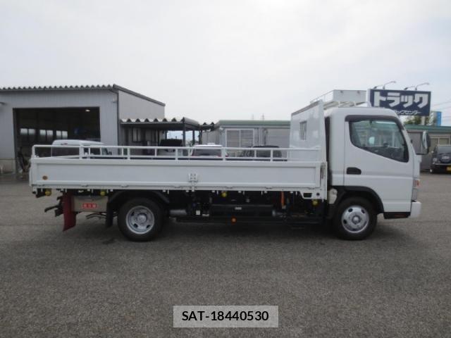 Nissan CONDOR 2020-11 1235382-7