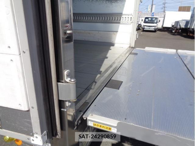 Nissan CONDOR 2021-02 1295511-9