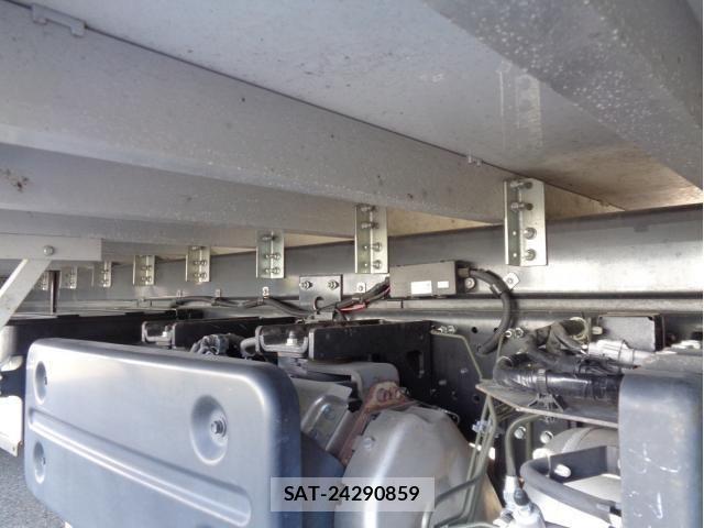 Nissan CONDOR 2021-02 1295511-16