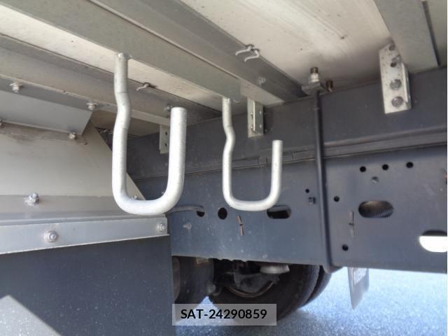 Nissan CONDOR 2021-02 1295511-19