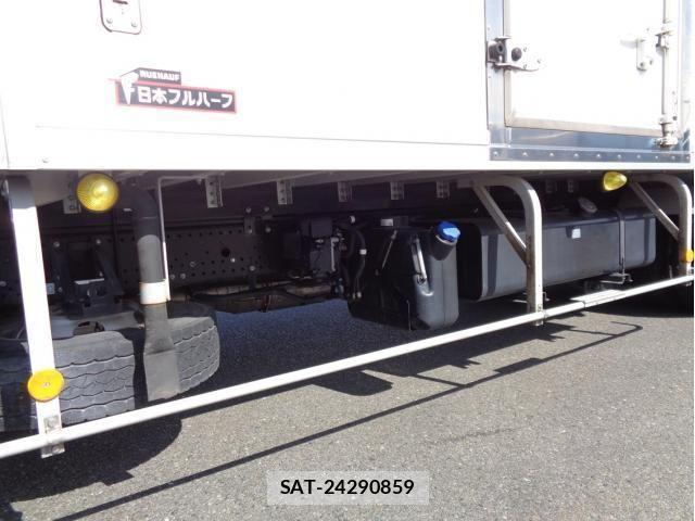 Nissan CONDOR 2021-02 1295511-22