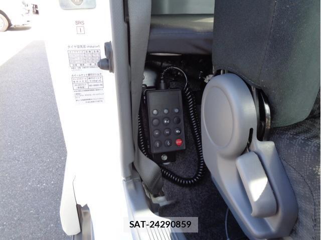 Nissan CONDOR 2021-02 1295511-25