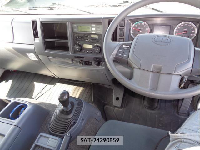 Nissan CONDOR 2021-02 1295511-26