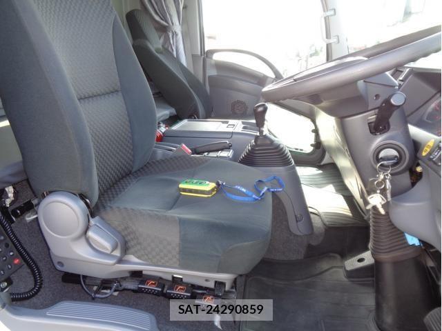 Nissan CONDOR 2021-02 1295511-28