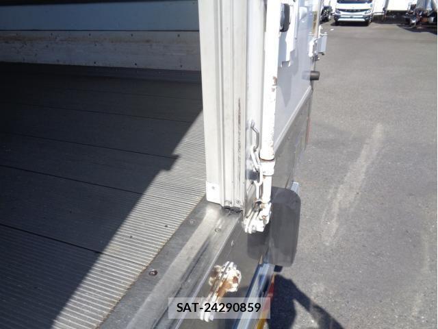 Nissan CONDOR 2021-02 1295511-7