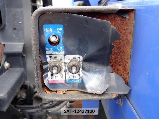Nissan CONDOR 2012-11 1299106-16