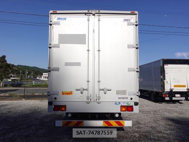 Nissan CONDOR 2017-10 1353672-4
