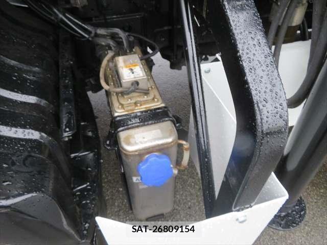 Nissan CONDOR 2016-06 1366022-26