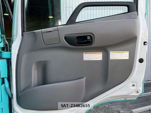Nissan CONDOR 2014-10 1741766-19