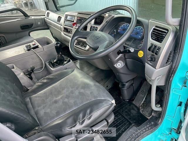 Nissan CONDOR 2014-10 1741766-20