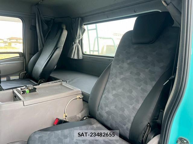 Nissan CONDOR 2014-10 1741766-25