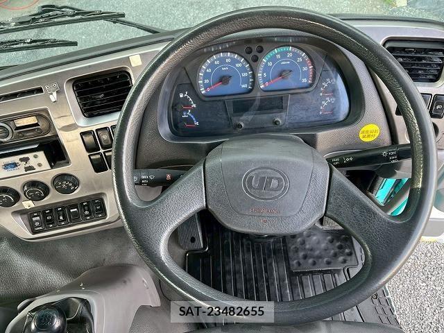 Nissan CONDOR 2014-10 1741766-27