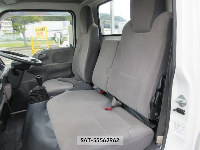 Nissan CONDOR 2013-01 1741771-24