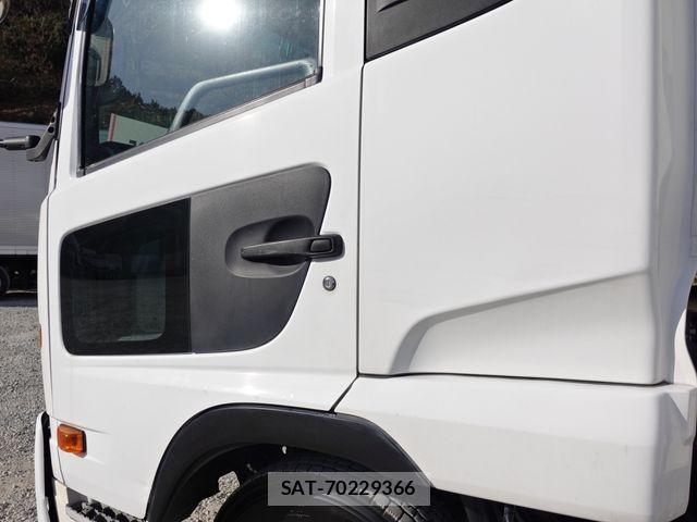 Nissan CONDOR 2015-11 3356161-11