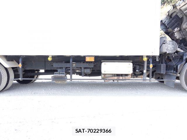 Nissan CONDOR 2015-11 3356161-20