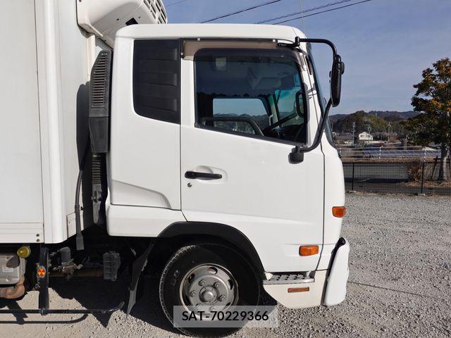 Nissan CONDOR 2015-11 3356161-5
